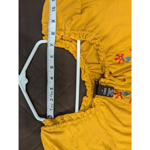 Pretty mustard peasant top w/floral embroidery by Rue 21 size Medium - Picture 7 of 9